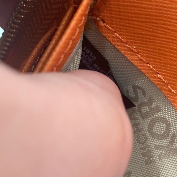 Michael Kors Orange 🍊 Hamilton Traveler Large Zip Leather Wallet - Picture 12 of 12